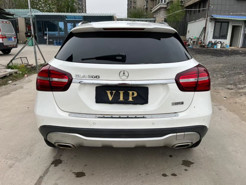 焦作18年奔驰GLA6