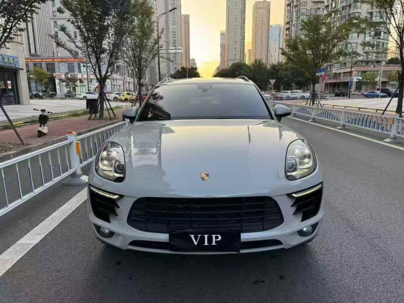 温州18年保时捷Macan1