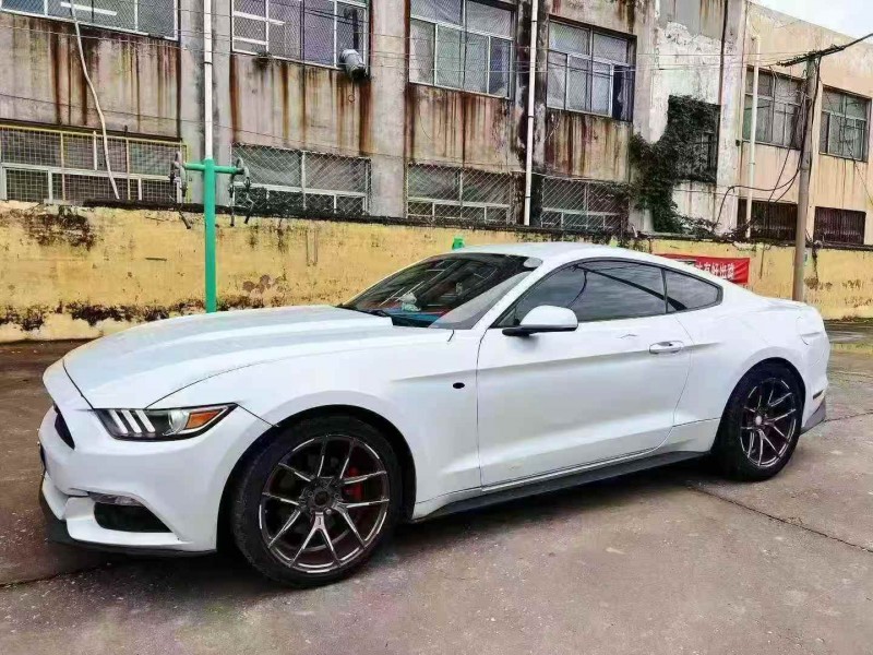 济南16年福特野马3