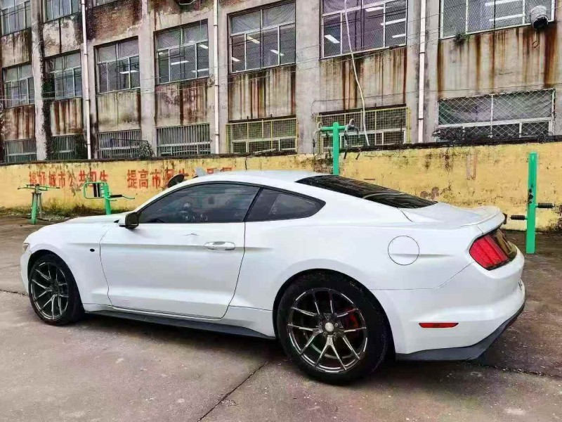 济南16年福特野马9