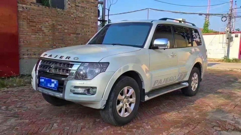 秦皇岛14年三菱帕杰罗2