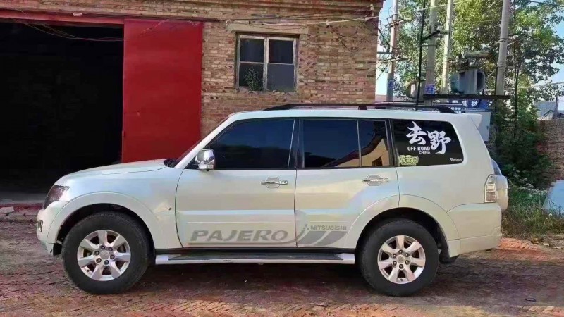 秦皇岛14年三菱帕杰罗8