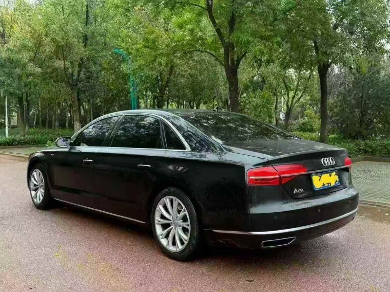 聊城16年奥迪A8L9