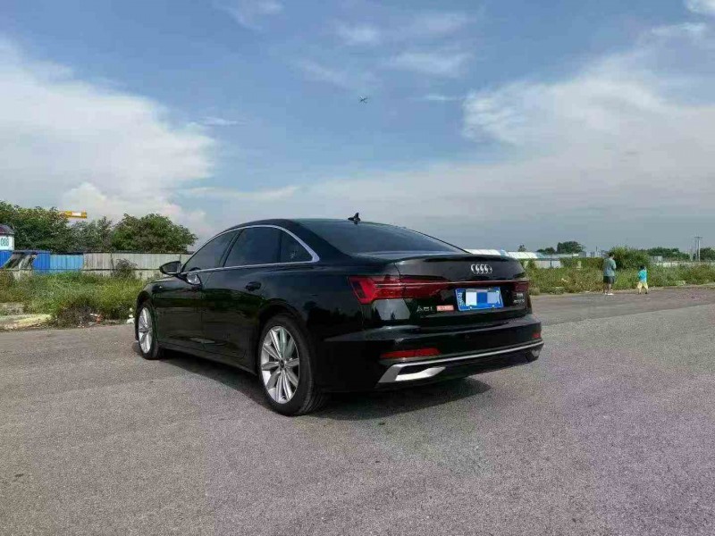 桂林25年奥迪A6L8