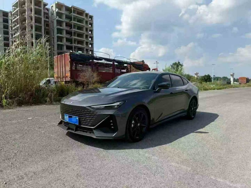 柳州25年长安汽车UNI2