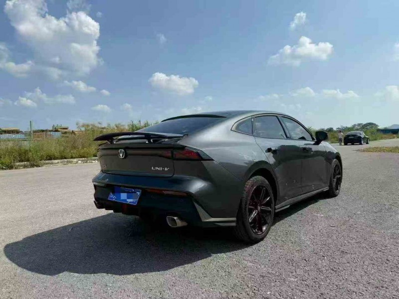 柳州25年长安汽车UNI7