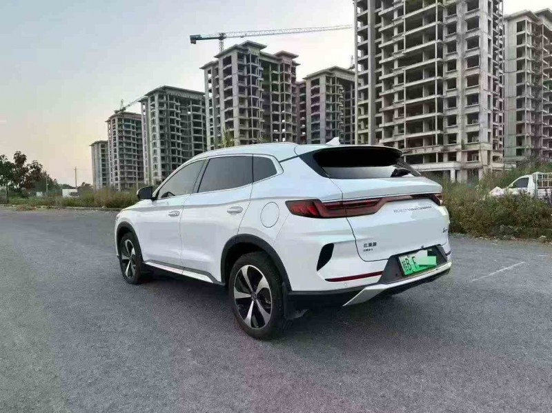 北海23年比亚迪宋9