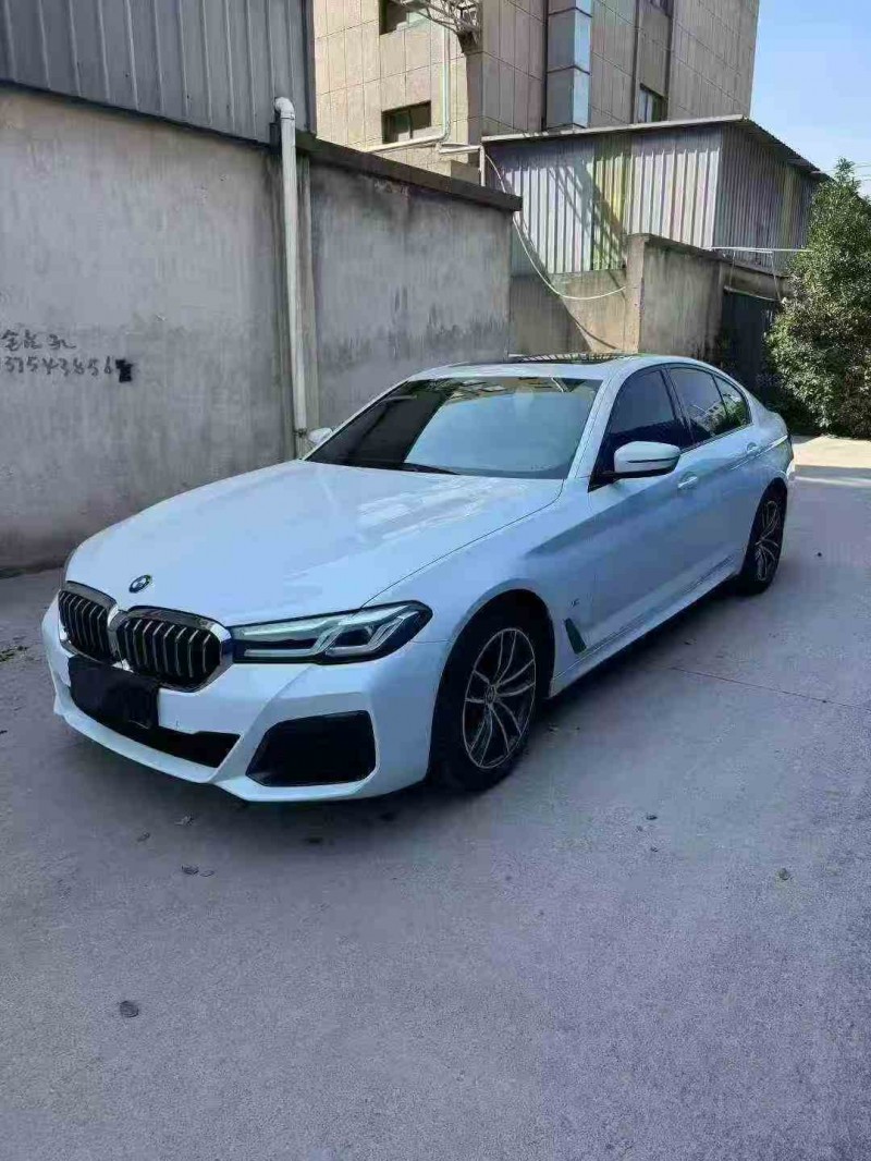 温州22年宝马5系3
