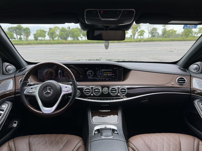 盐城19年奔驰迈巴赫S级7