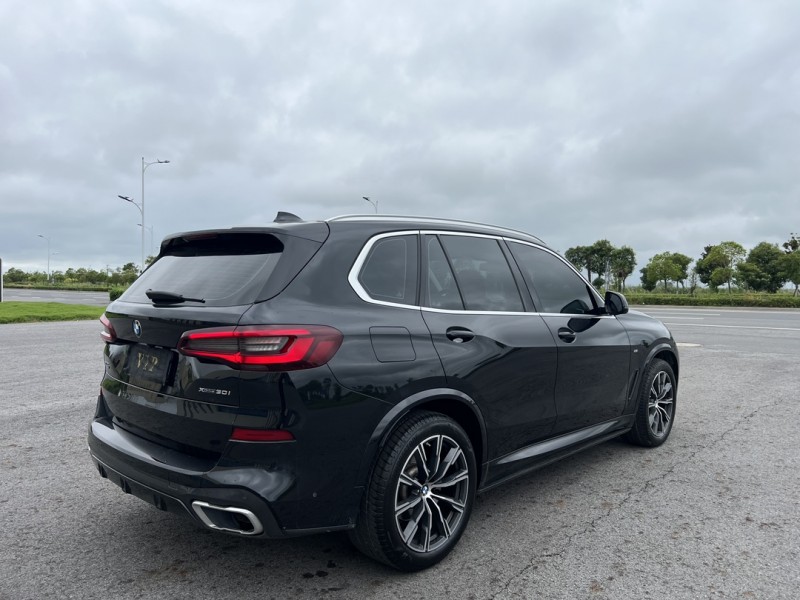 盐城21年宝马X58