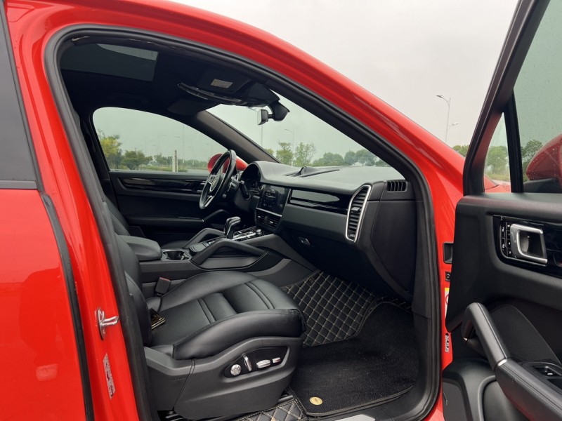 盐城19年保时捷卡宴6