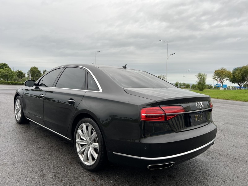 盐城17年奥迪A8L9