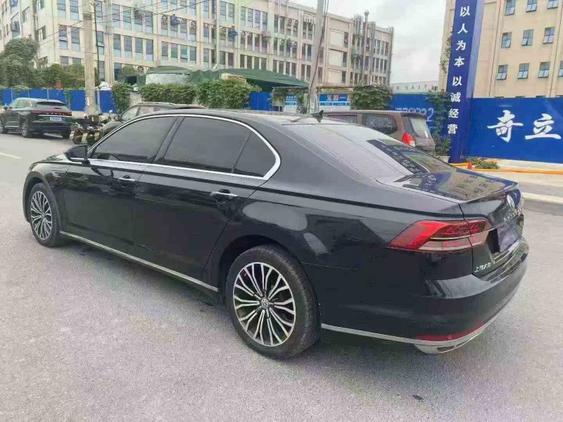 株洲19年大众辉昂8