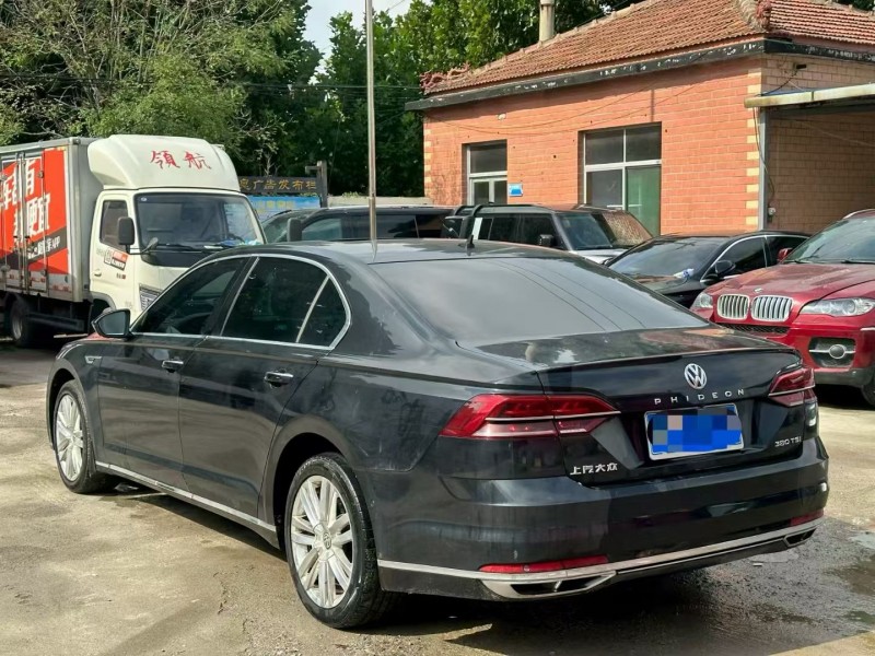 淄博18年大众辉昂8