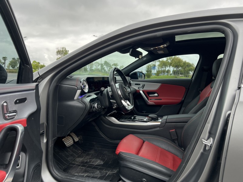 盐城22年奔驰AMG4