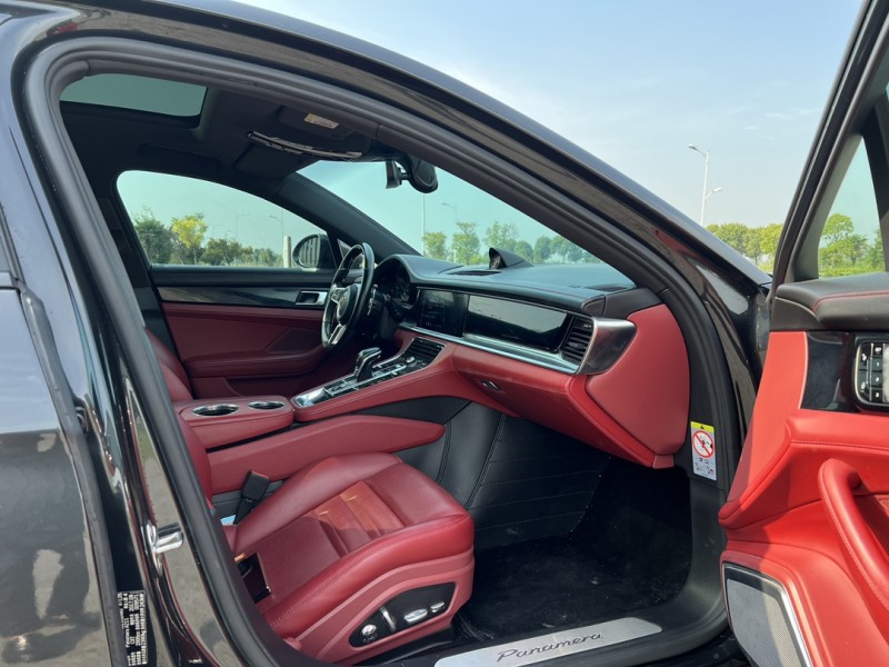 盐城17年保时捷帕拉梅拉6