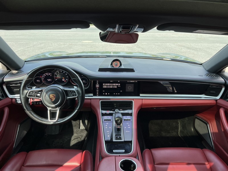 盐城17年保时捷帕拉梅拉7