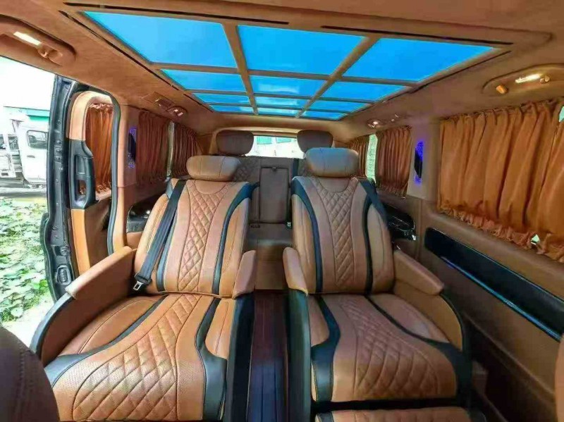 成都19年奔驰威霆5