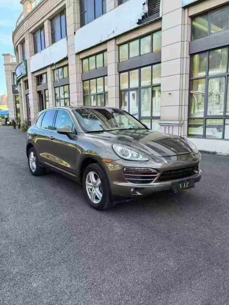 厦门15年保时捷卡宴2