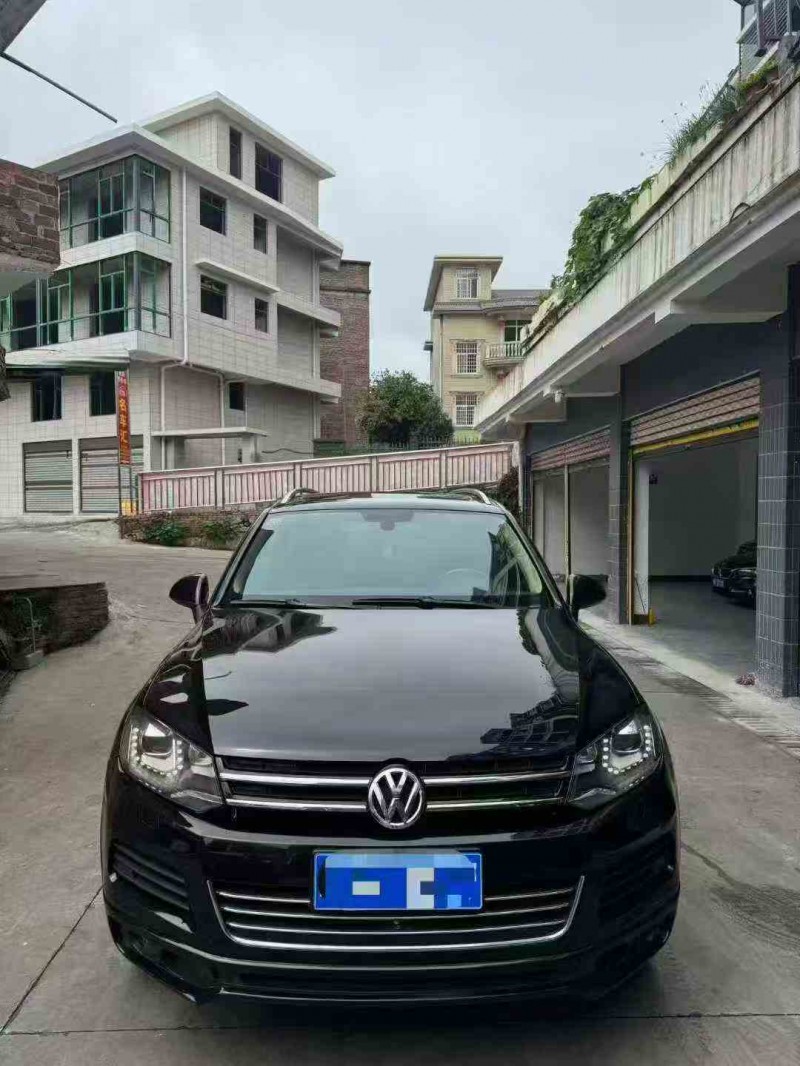 常德15年大众途锐1