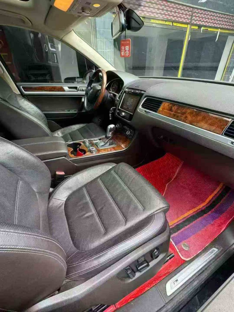 常德15年大众途锐6