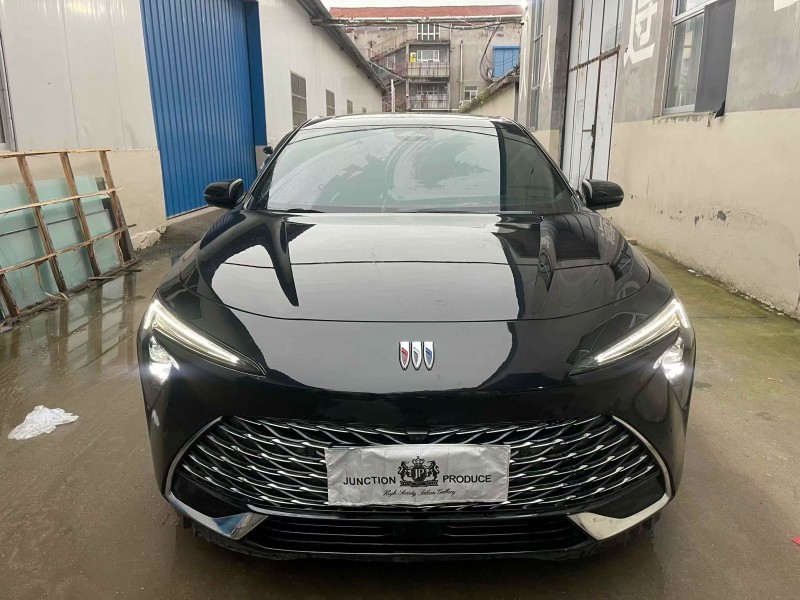 泰安23年别克君越1