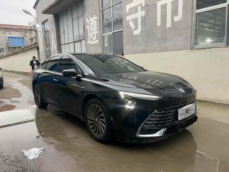 泰安23年别克君越2