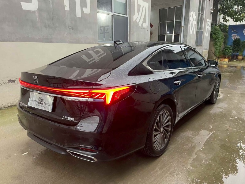 泰安23年别克君越5