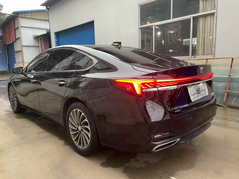 泰安23年别克君越8