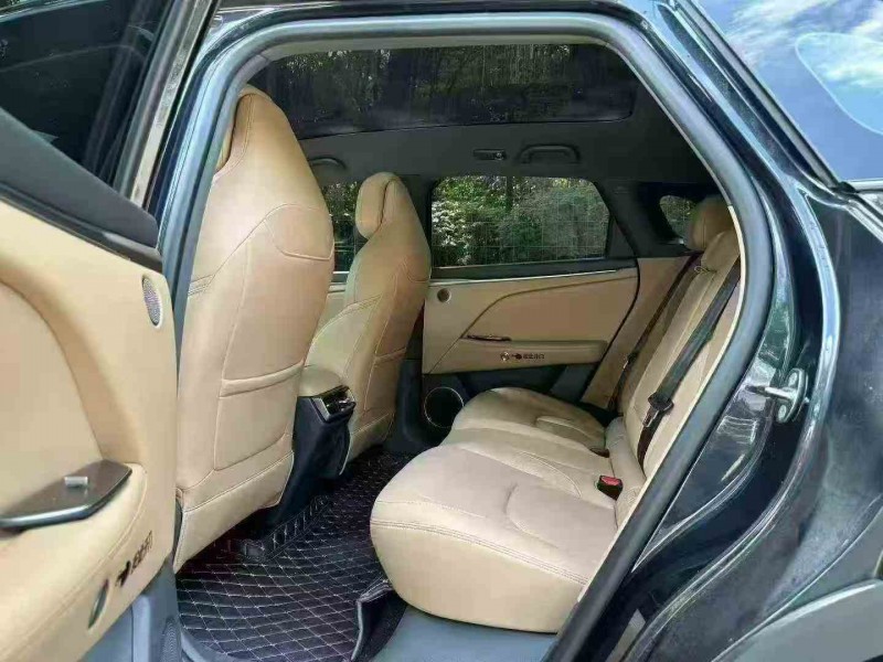 韶关24年极狐汽车阿尔法5