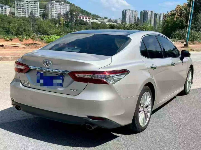 厦门18年丰田凯美瑞7