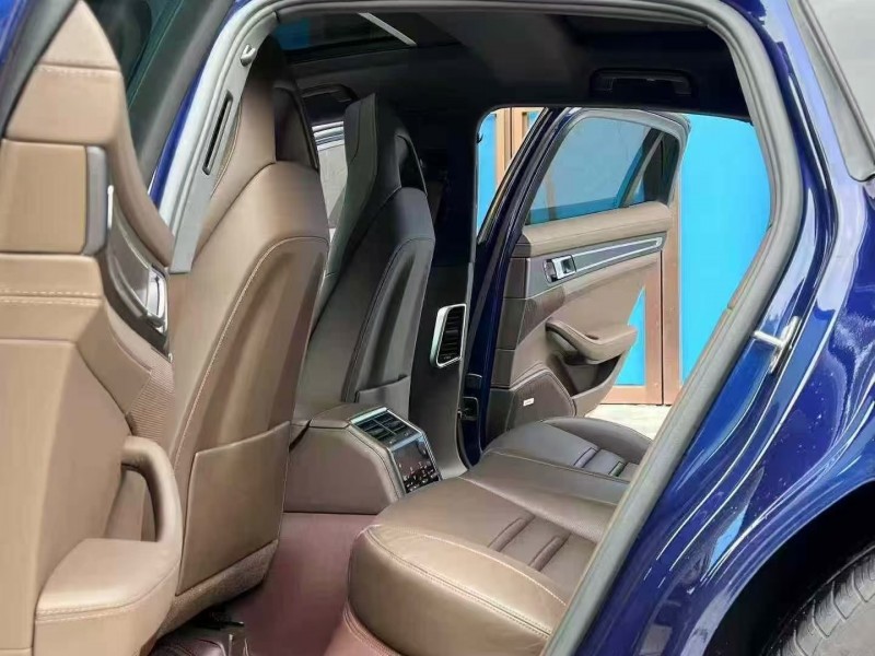 深圳23年保时捷帕拉梅拉6