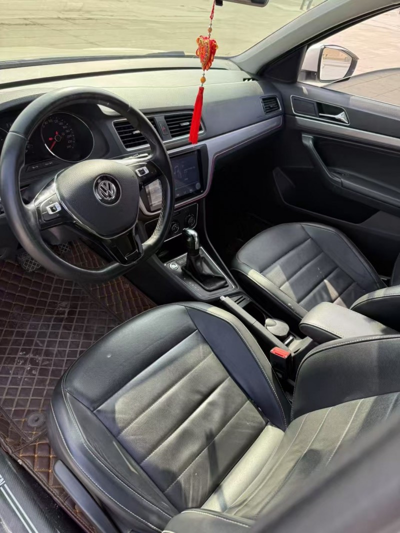 呼和浩特17年大众朗逸6