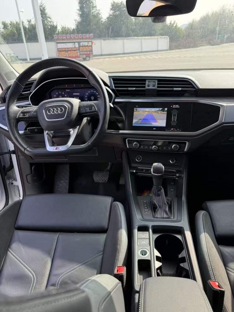 呼和浩特21年奥迪Q34