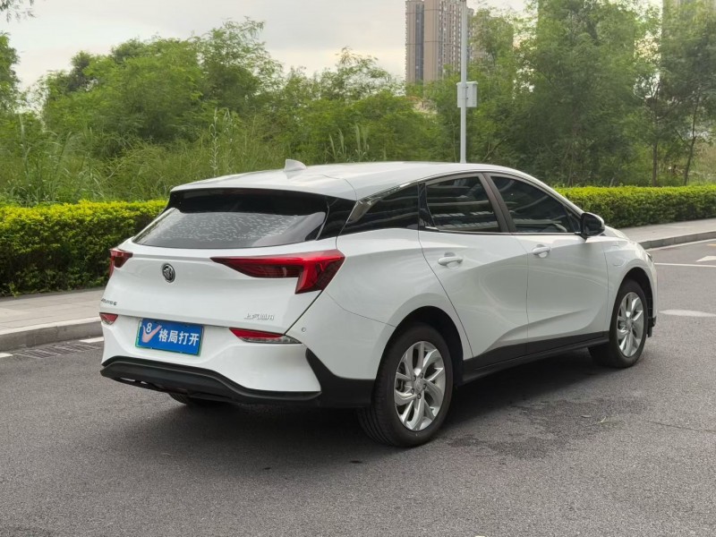 东莞24年别克微蓝8