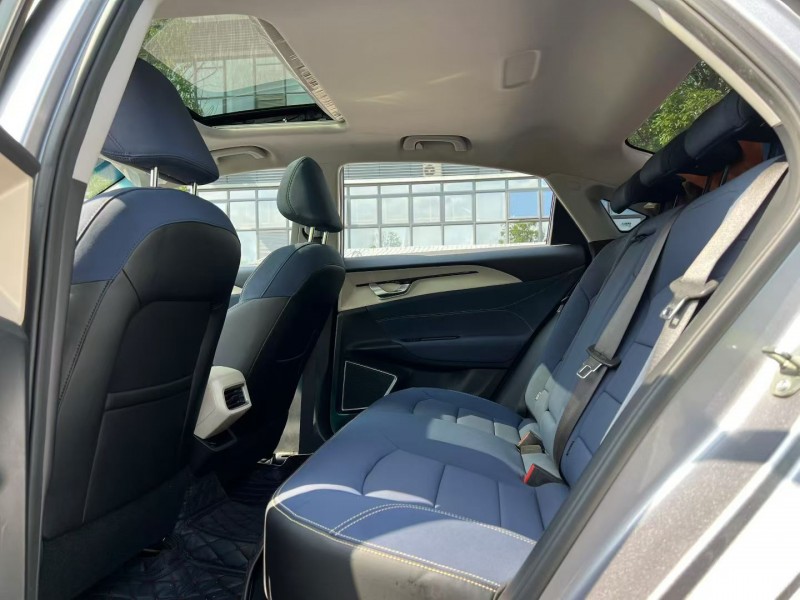 东莞23年吉利几何5