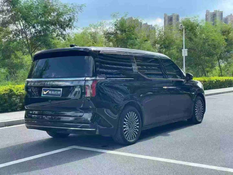 东莞23年极氪汽车0097