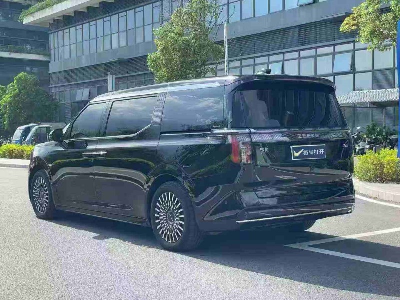 东莞23年极氪汽车0098