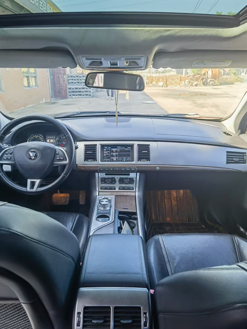 晋中15年捷豹XF5