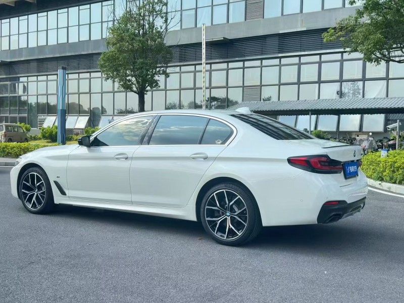 东莞22年宝马5系8
