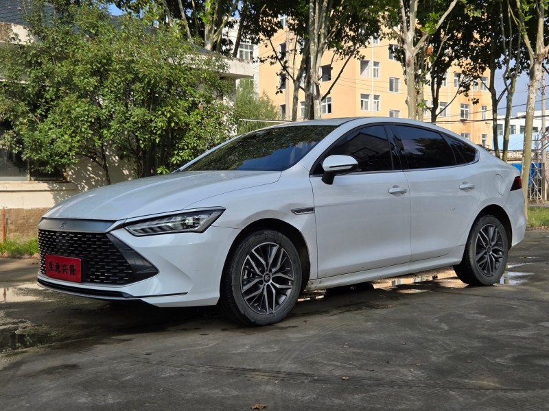 郑州22年比亚迪秦3