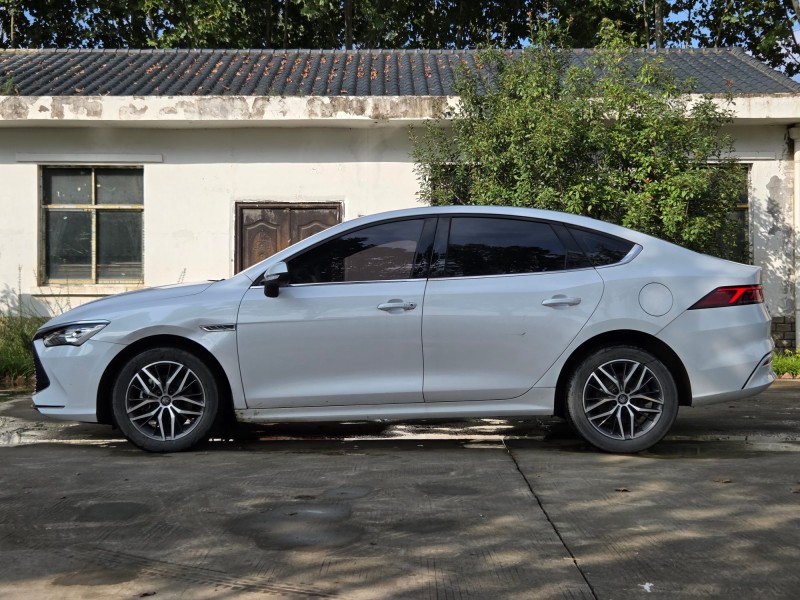 郑州22年比亚迪秦6