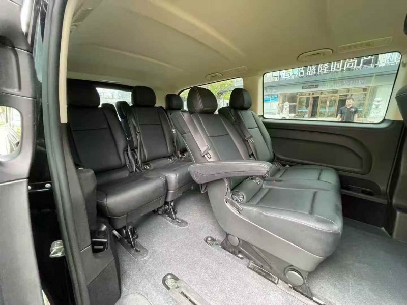 深圳24年奔驰威霆6