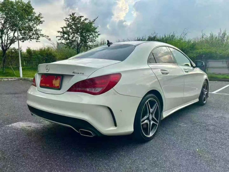 广州16年奔驰CLA8