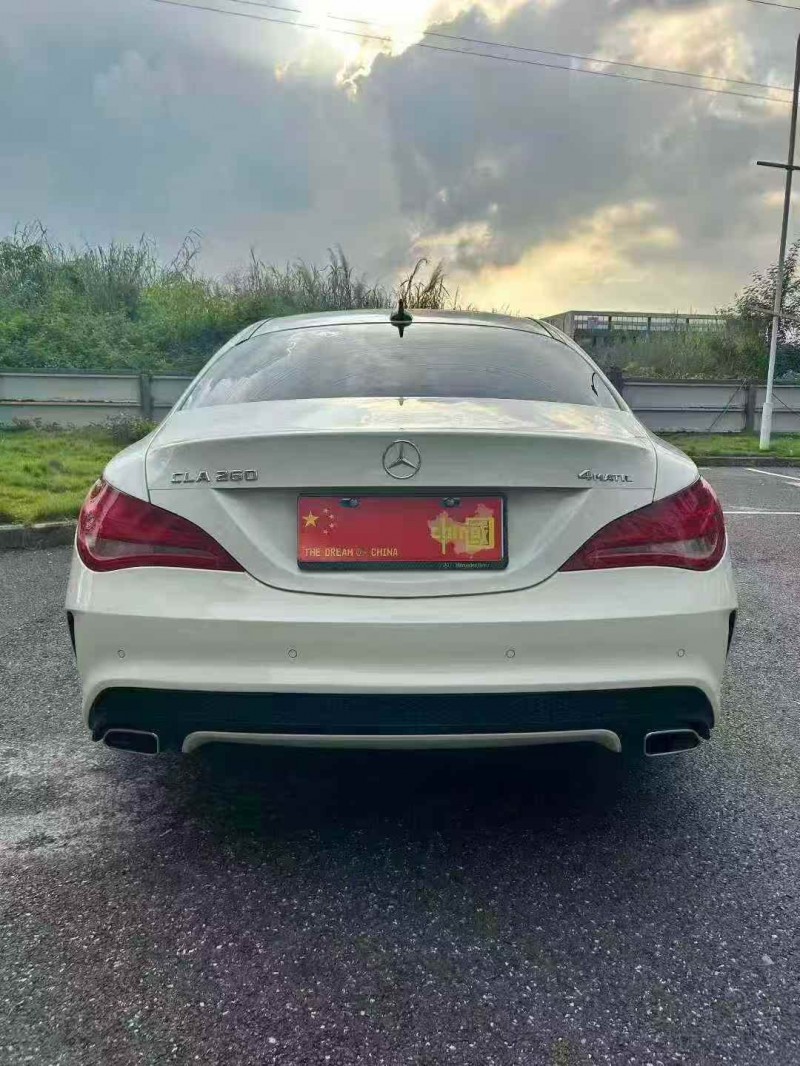 广州16年奔驰CLA9