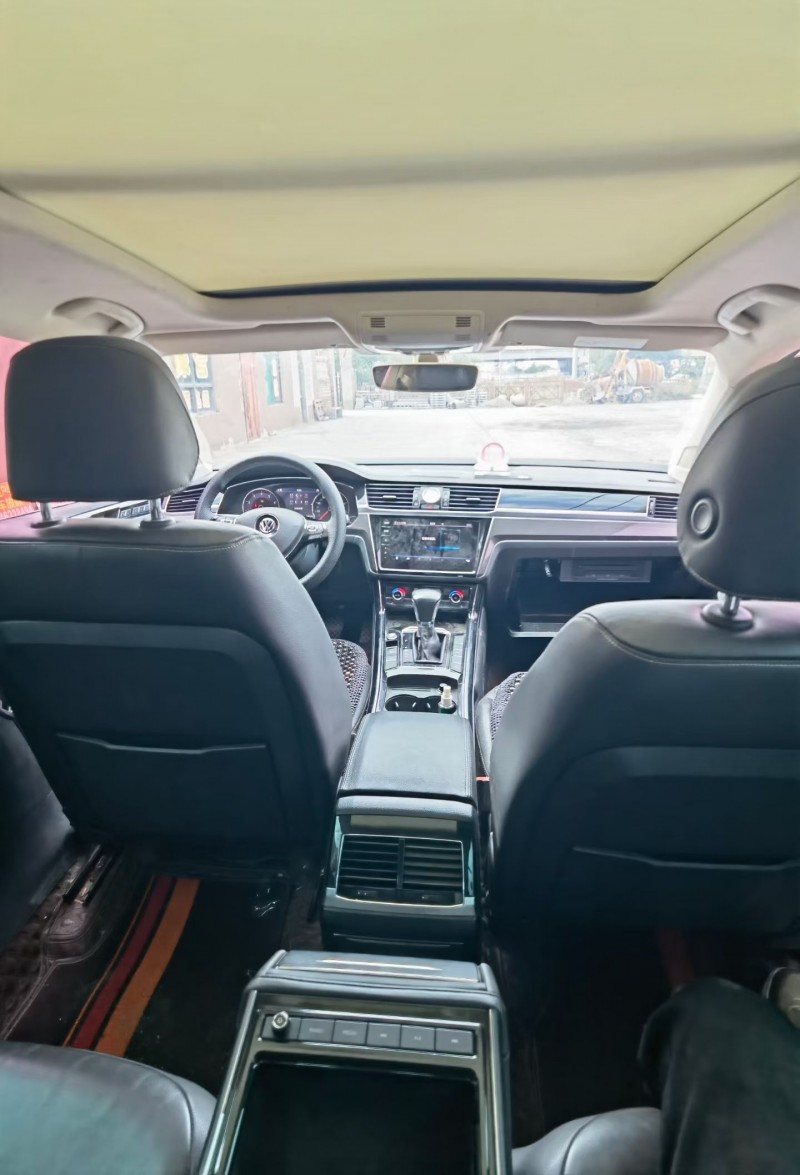 晋中20年大众辉昂5