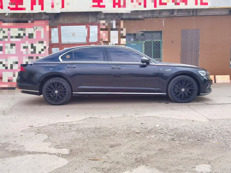 晋中20年大众辉昂7