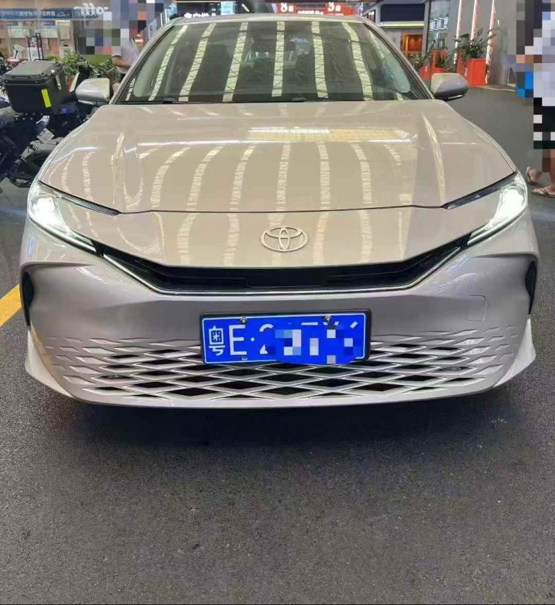 广州25年丰田凯美瑞1