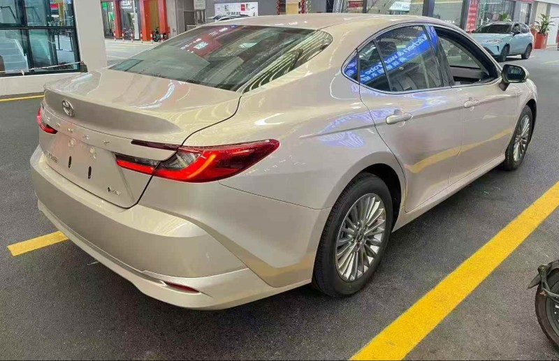 广州25年丰田凯美瑞4