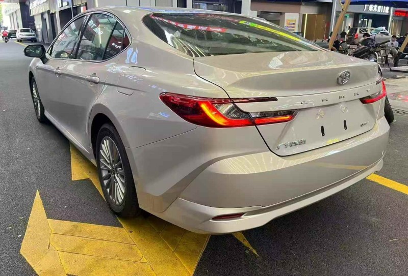 广州25年丰田凯美瑞5